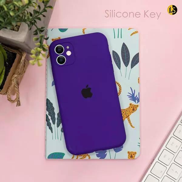 Silicon Case Morado Protector Cámara Iphone11