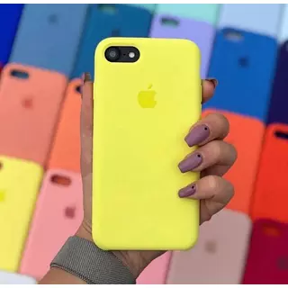 Silicon Case Amarillo Iphone13