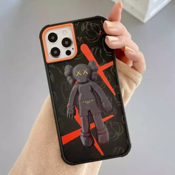 Case Kaws Iphone13pro