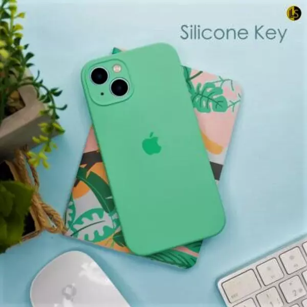 Silicon Case Verde Protector Cámara Iphone12pro+