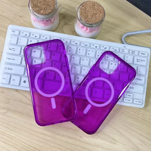 Case Magsafe Morado Translucido Iphone12pro