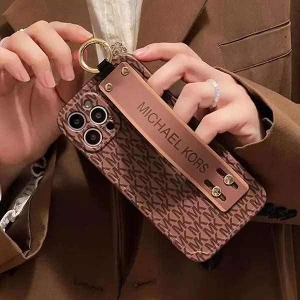 Case De Lujo Michael Kors Con Soporte + Strap Protector De Camara Iphone 12 Pro+