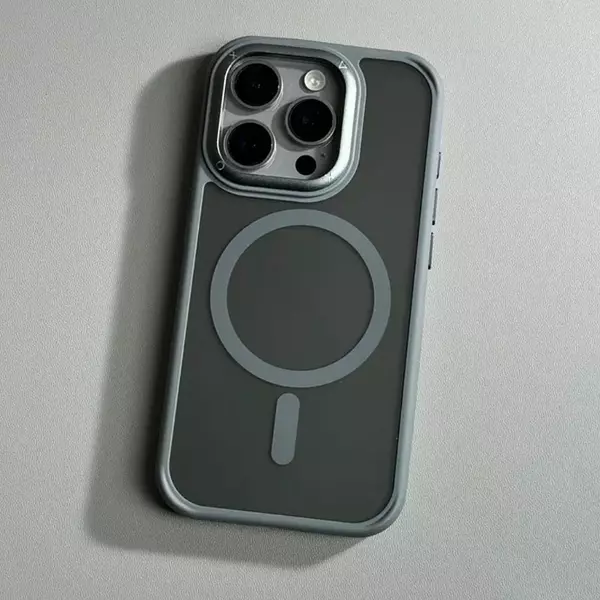 Case Magsafe Mate Borde Gris Iphone 15