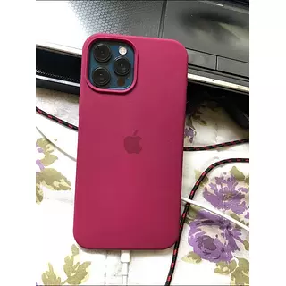 Silicone Case Vinotinto Iphone 16plus