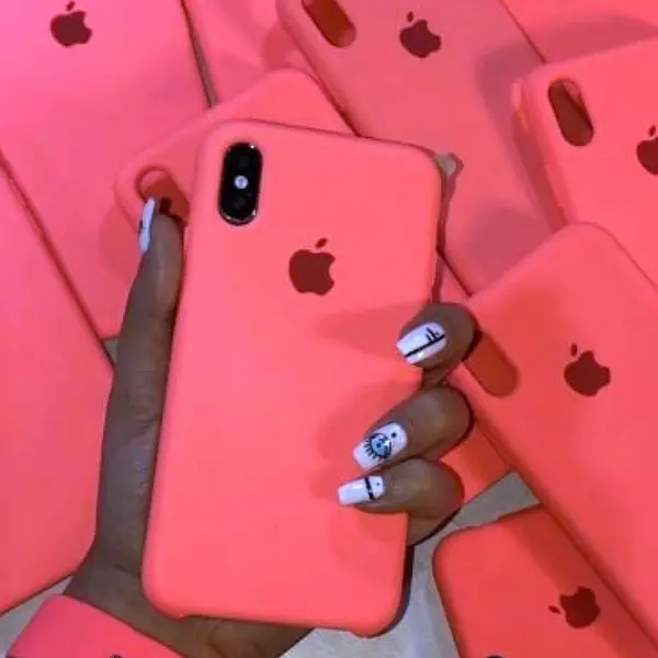 Silicon Case Salmón Iphone 15